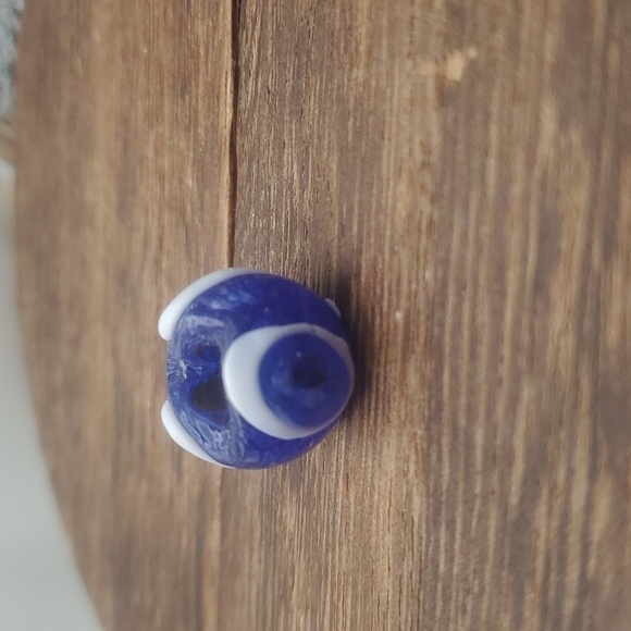 Evil eye Hand-blown‎ glass charm - Picture 2 of 2